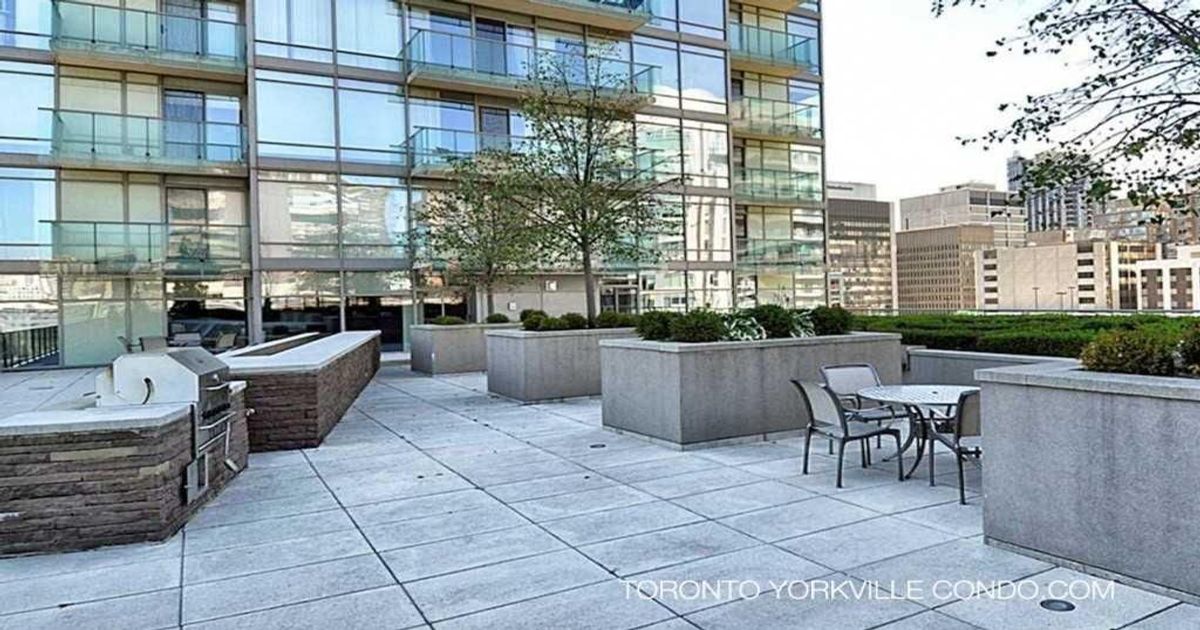 18 Yorkville Avenue Toronto
