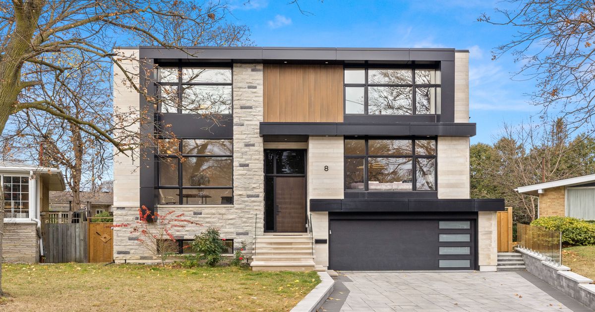 8 Ravenscroft Circle Toronto