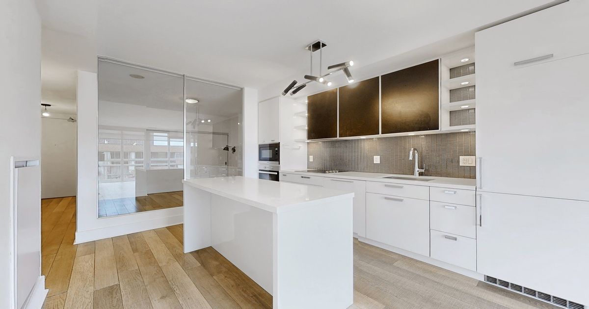 32 Davenport Road Toronto
