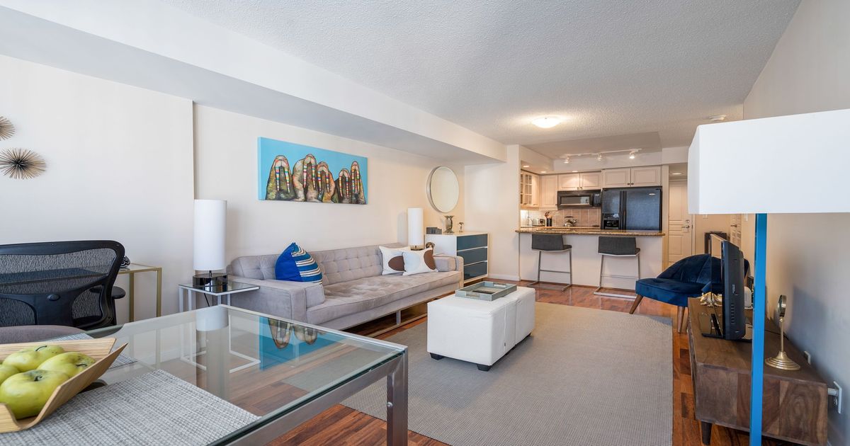 140 Simcoe Street Toronto