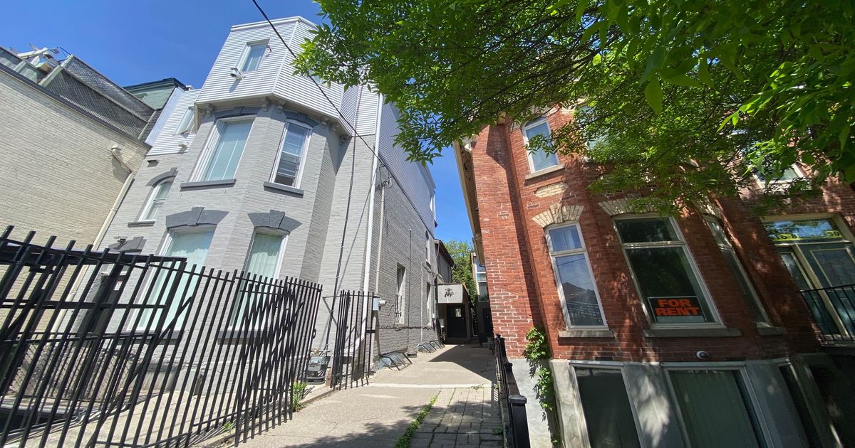 206 Carlton Street Toronto