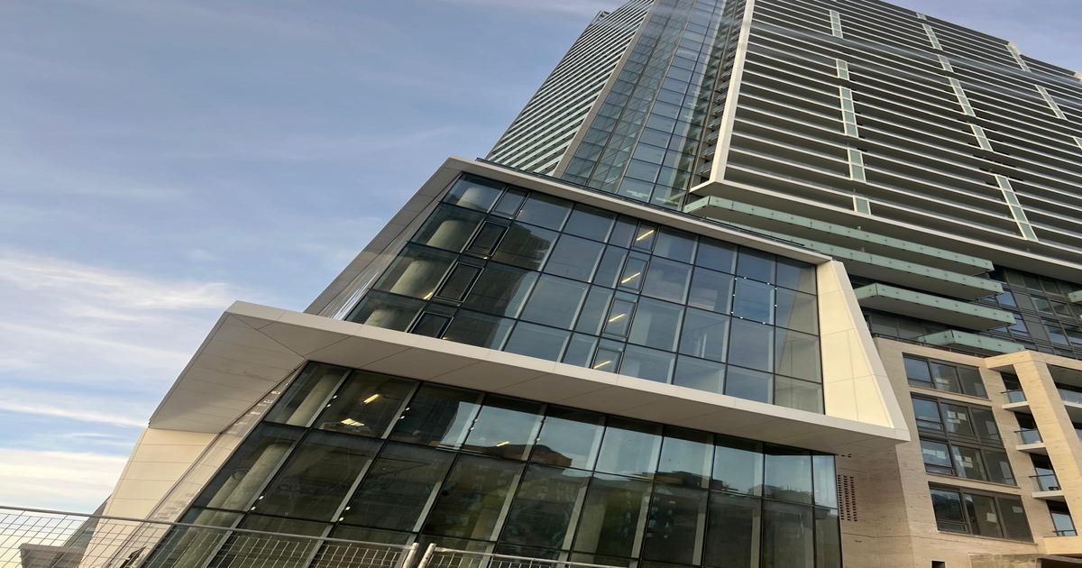 7 GOLDEN LION Heights Toronto