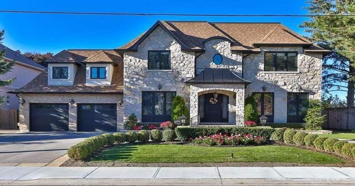 82 York Road Toronto