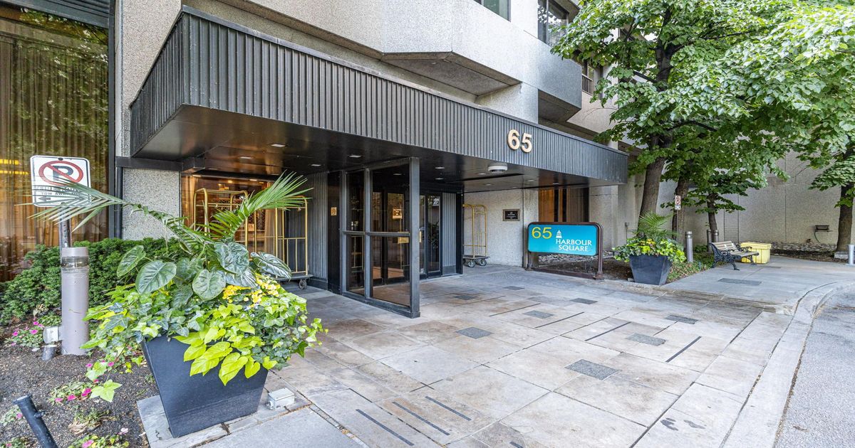 65 Harbour Square Toronto