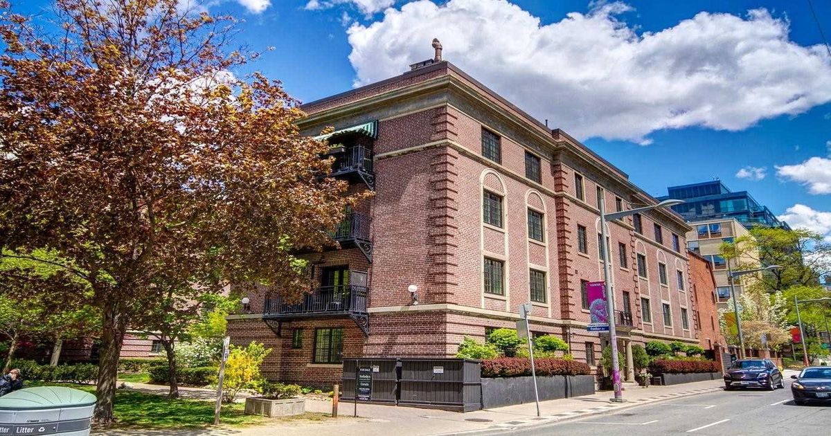 150 St Clair Avenue W Toronto
