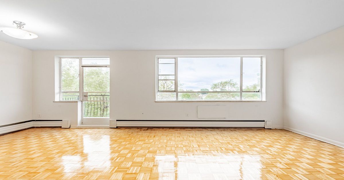 2895 Bathurst Street Toronto