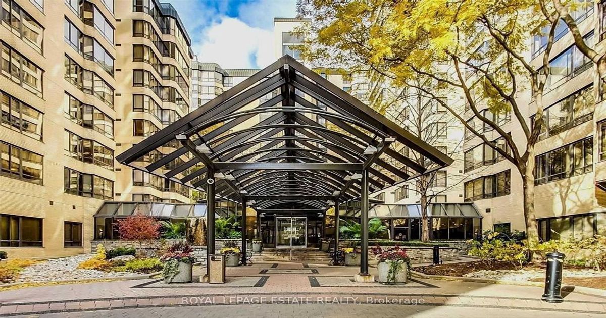 280 Simcoe Street Toronto