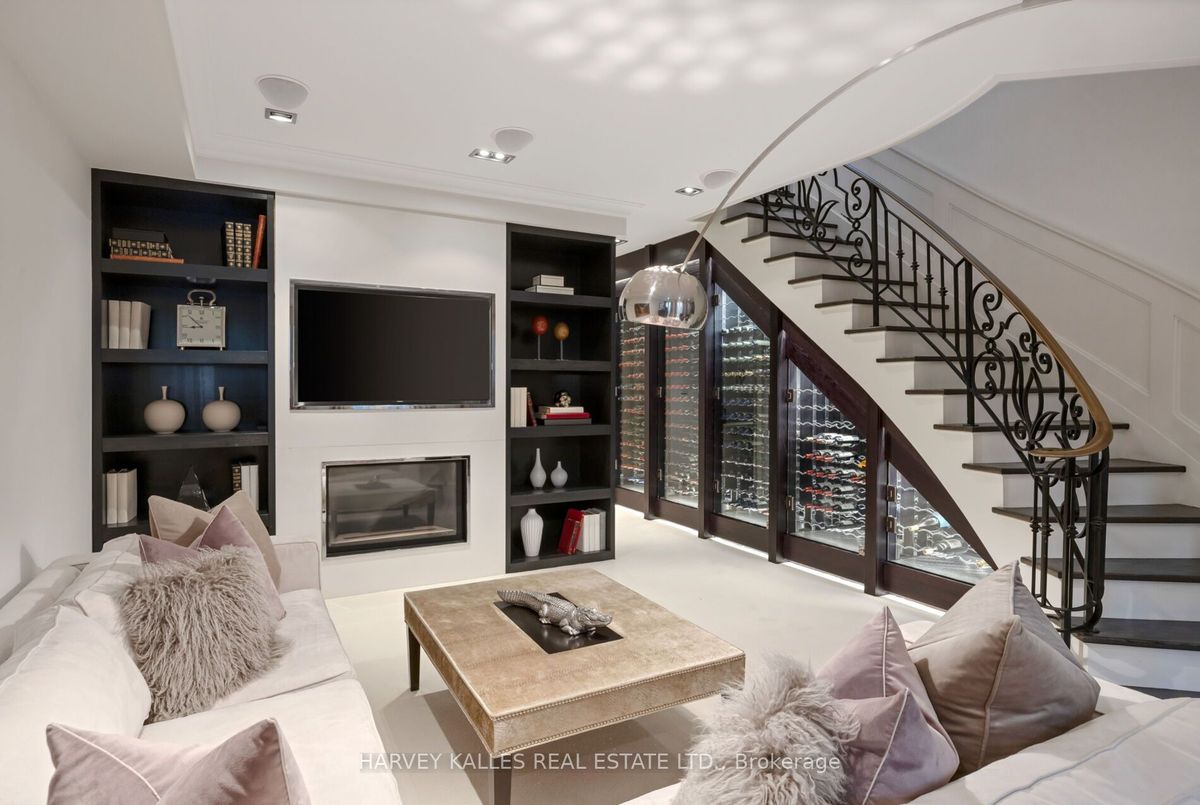 img-gallery