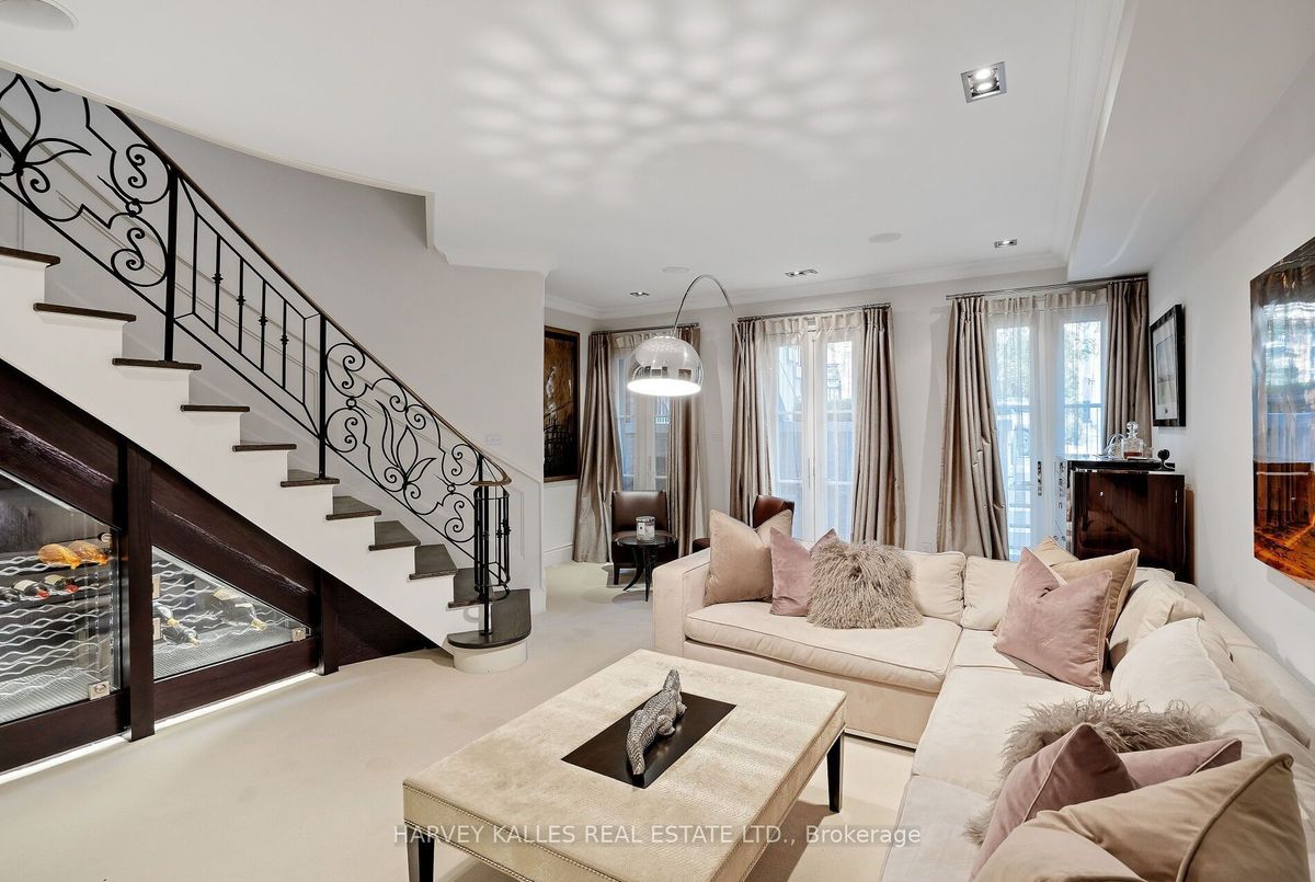 img-gallery