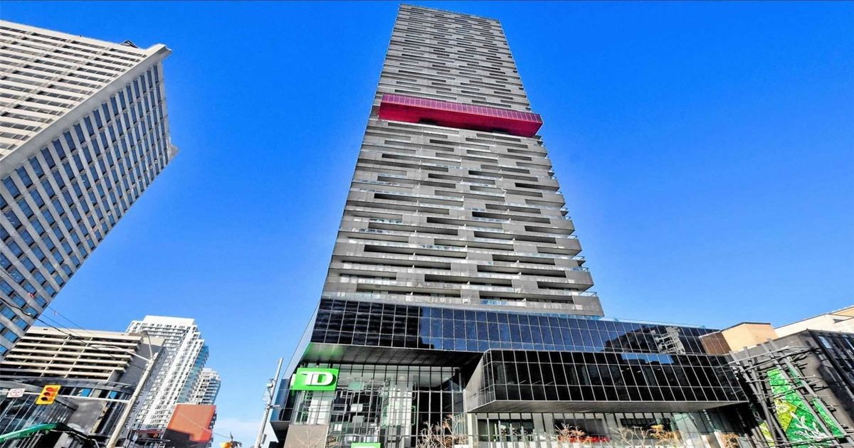 8 Eglinton Avenue E Toronto