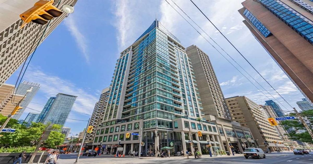 1121 Bay Street Toronto