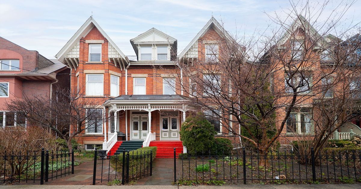 122 Winchester Street Toronto