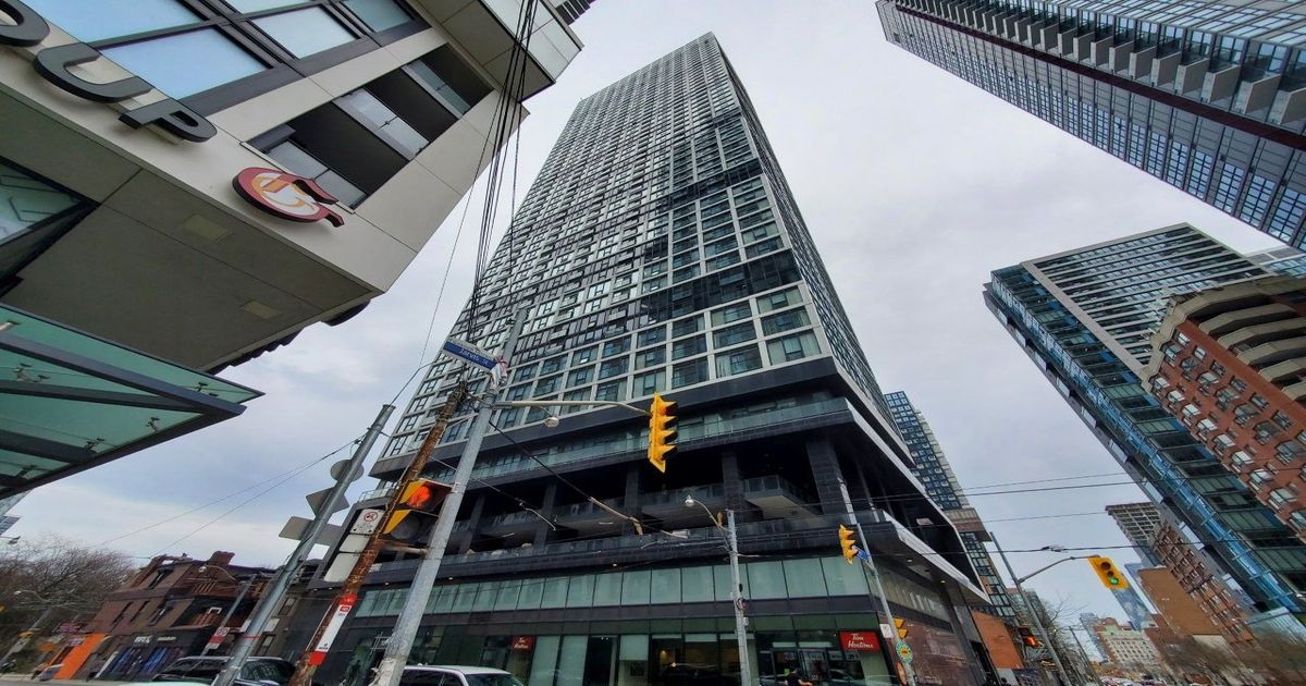 181 Dundas Street E Toronto