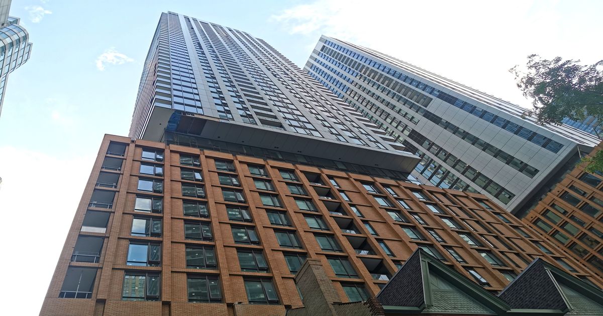 8 WIDMER Street Toronto