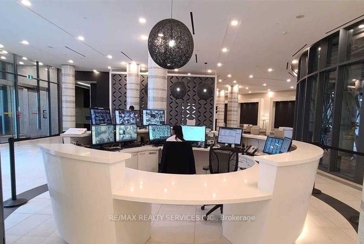 img-gallery