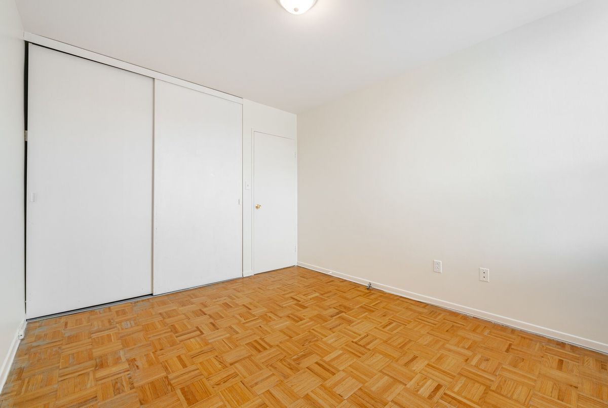 img-gallery