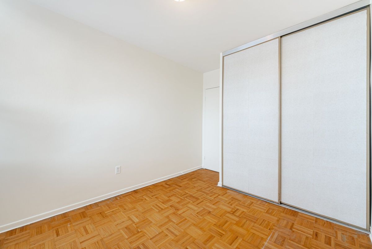 img-gallery