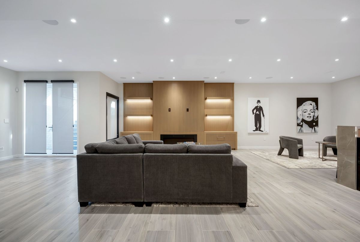 img-gallery
