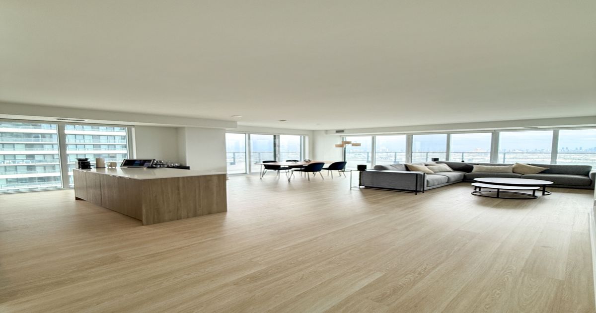 20 Inn On The Park Drive Toronto