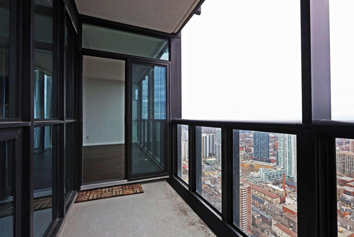 img-gallery