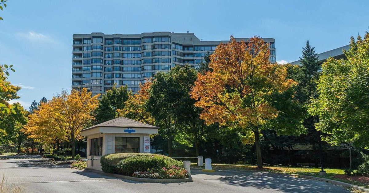 1121 Steeles Avenue W Toronto