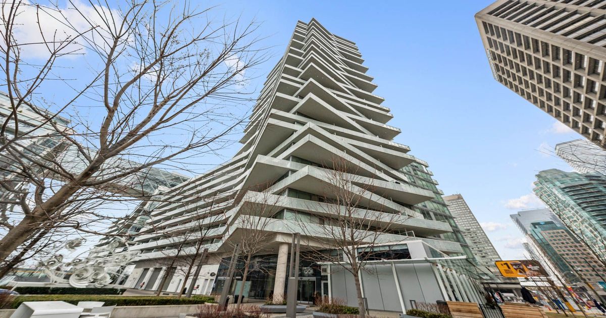 15 Queens Quay E Toronto