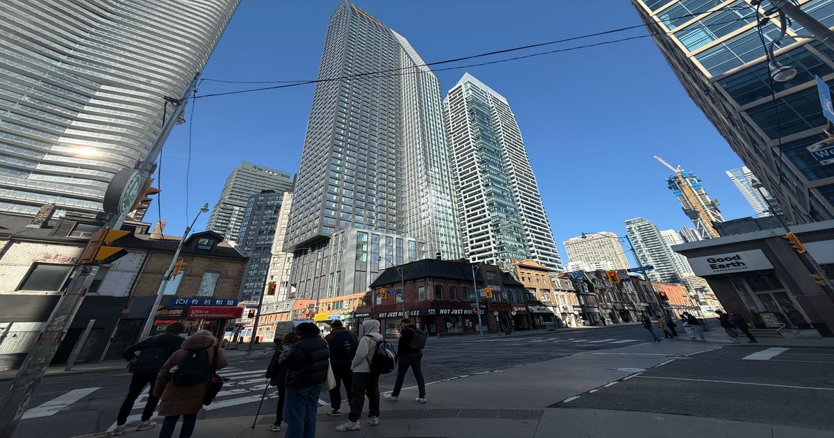 8 Wellesley Street W Toronto