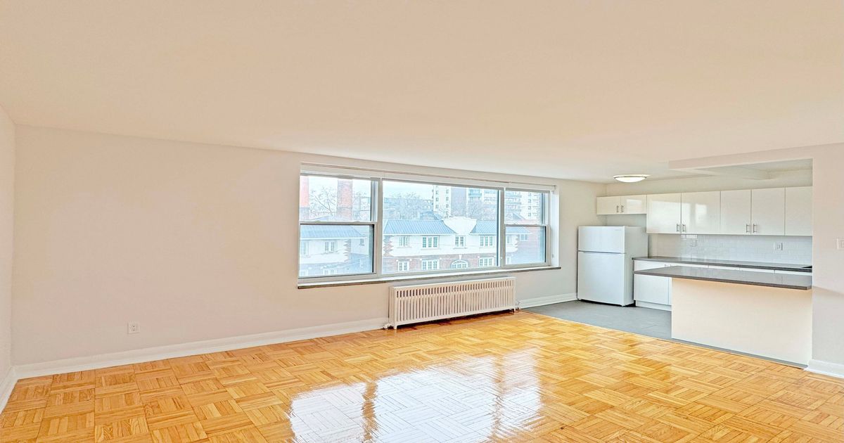 1545 Bathurst Street Toronto
