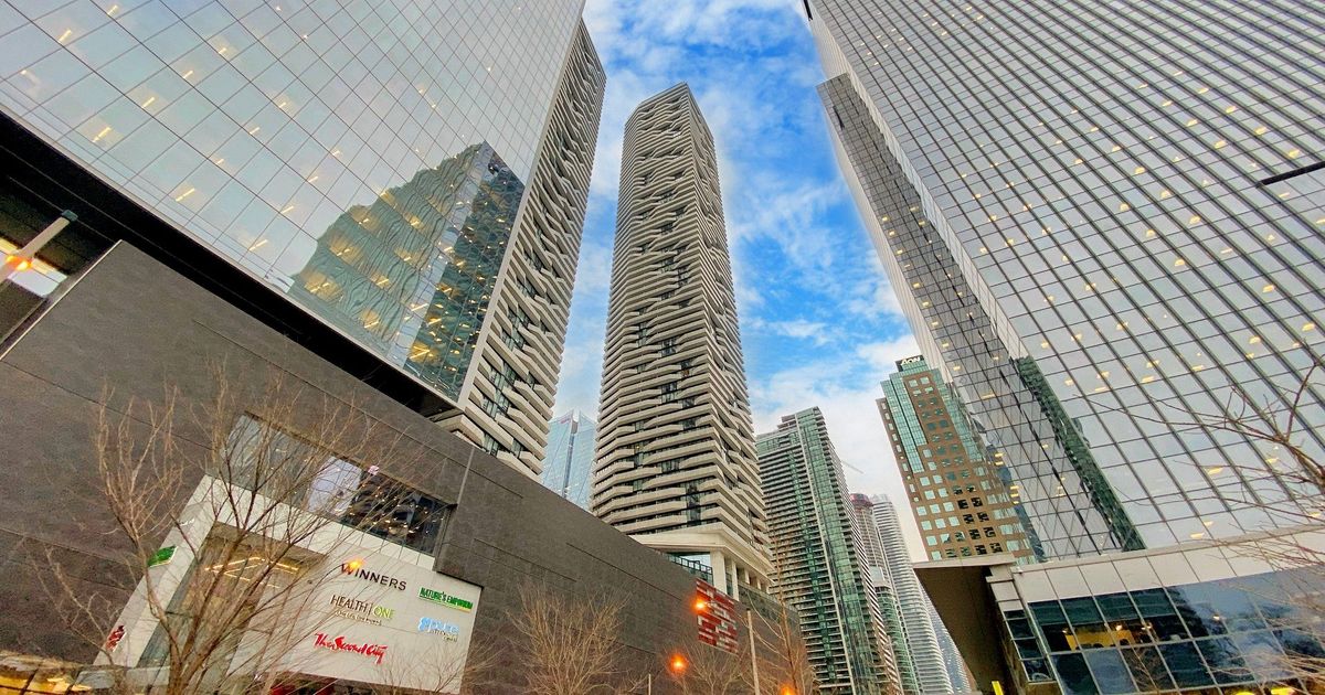 88 Harbour Street Toronto