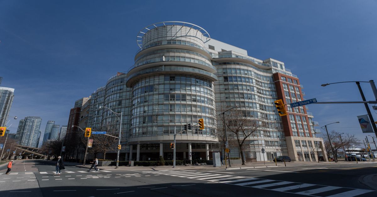 550 Queens Quay W Toronto