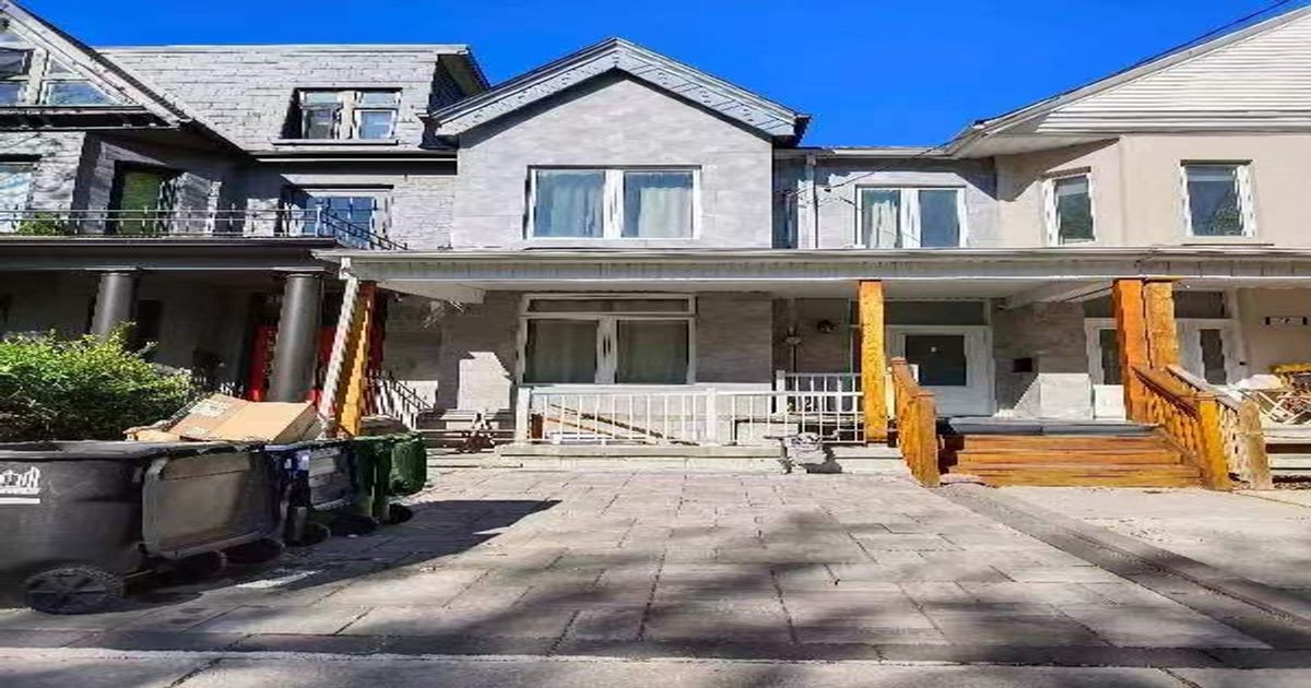 16 Ross Street Toronto