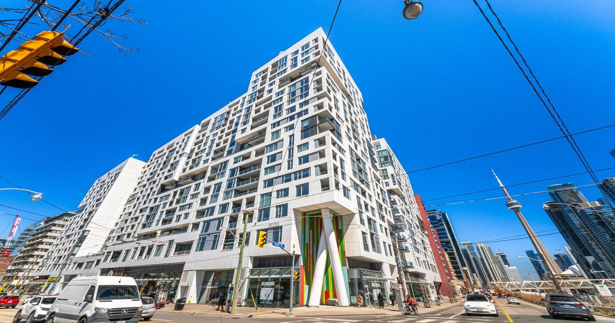 27 Bathurst Street Toronto
