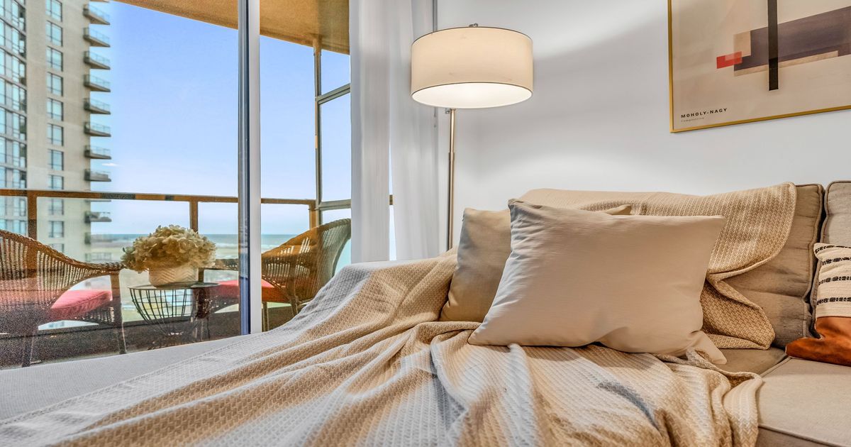 231 Fort York Boulevard Toronto