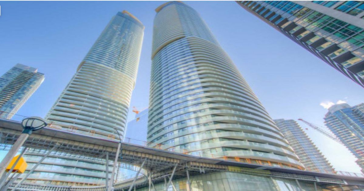 12 York Street Toronto