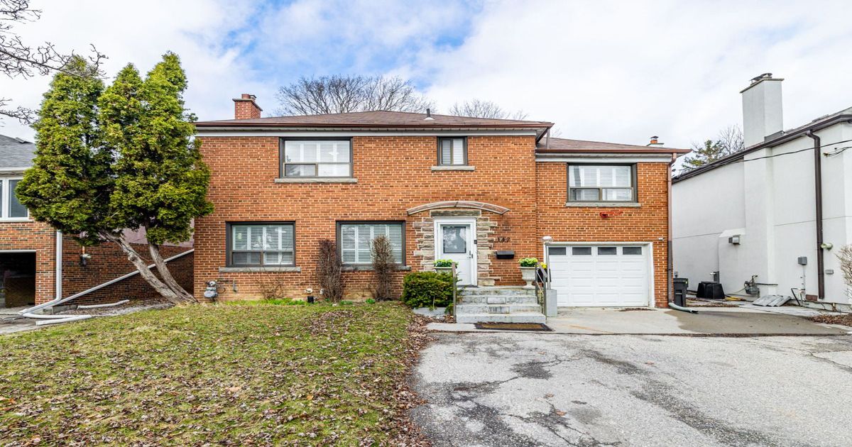 142 Delhi Avenue Toronto