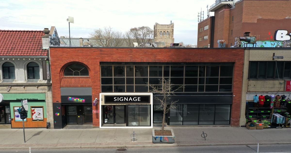 570 Bloor Street W Toronto