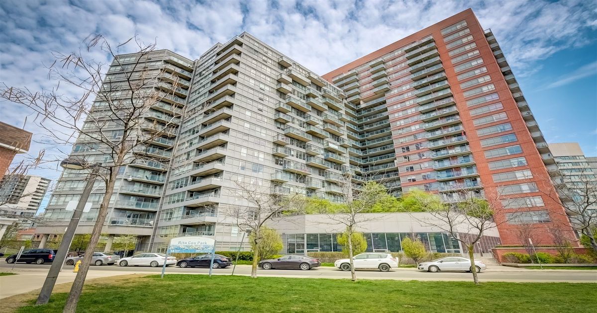 38 Joe Shuster Way Toronto