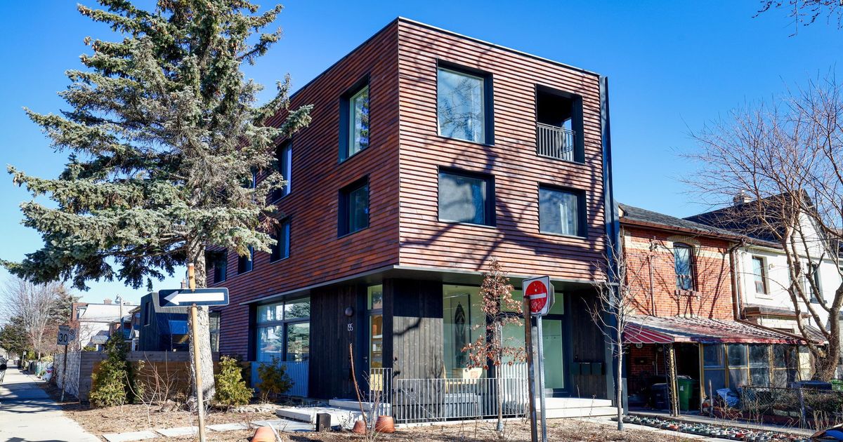 84 Ulster Street Toronto