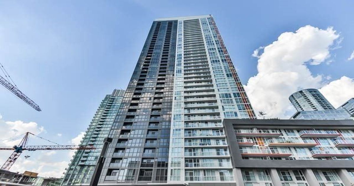 85 Queens Wharf Road Toronto