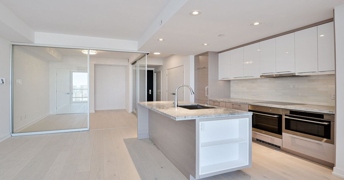 488 University Avenue Toronto