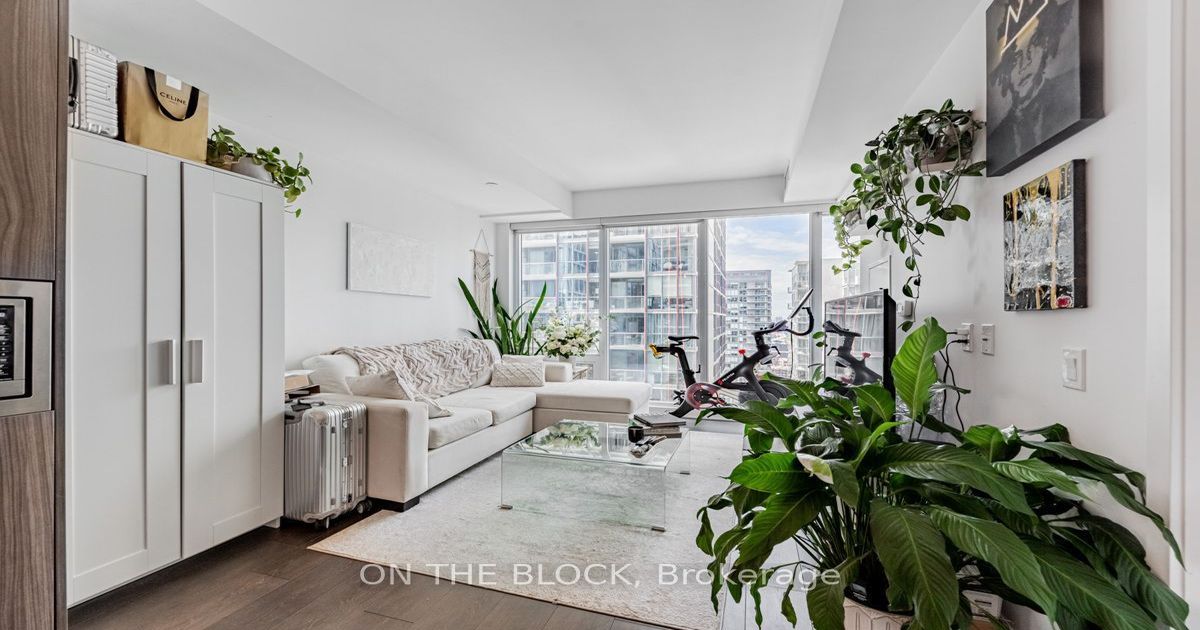 115 Blue Jays Way Toronto