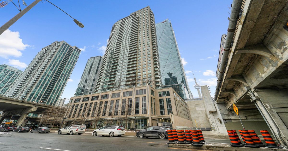 18 Yonge Street Toronto