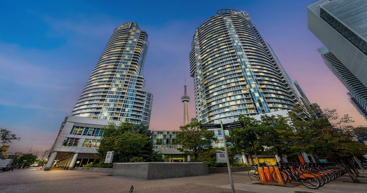 208 Queens Quay Boulevard W Toronto