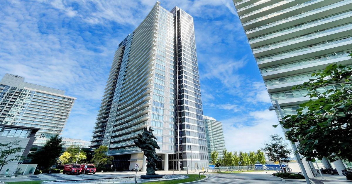 121 Mcmahon Drive Toronto