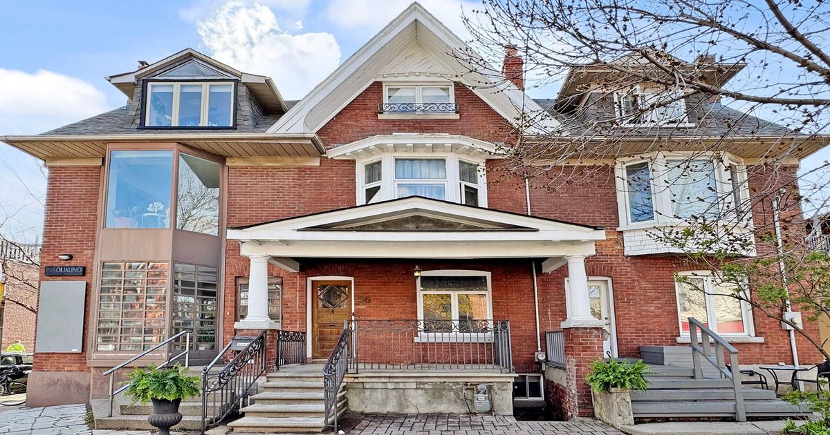 36 Clinton Street Toronto