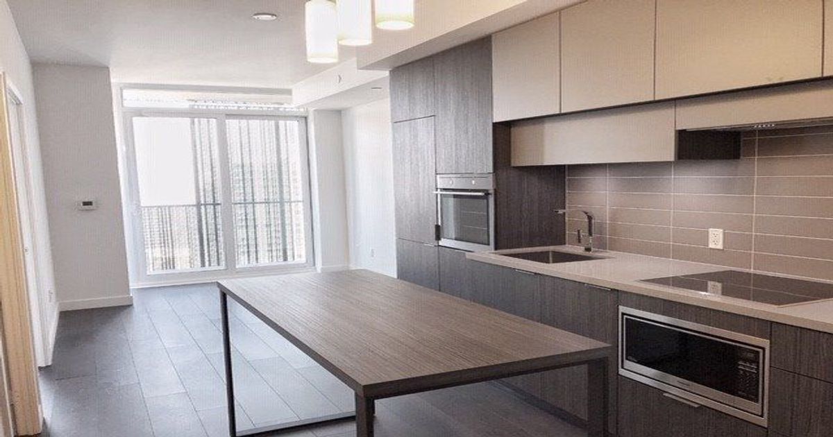 8 Eglinton Avenue E Toronto