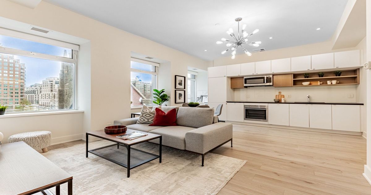 111 St Clair Avenue Toronto