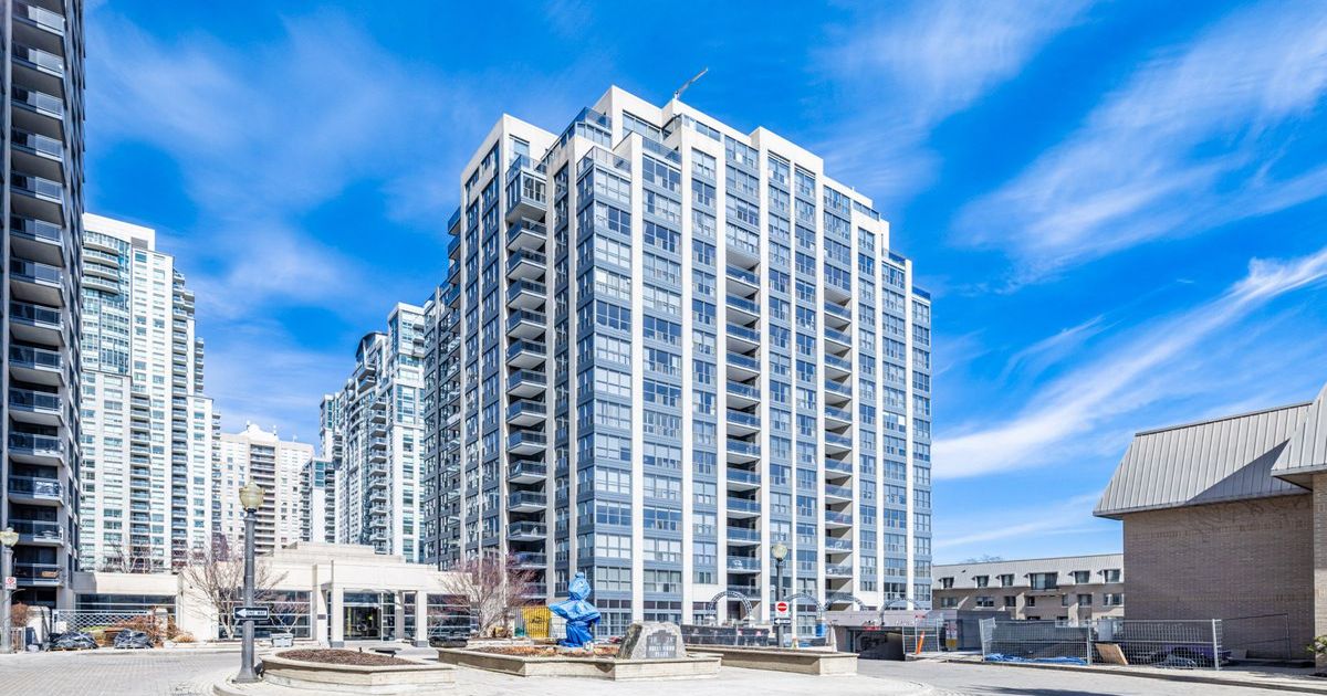 28 Hollywood Avenue Toronto