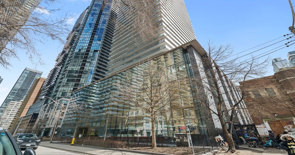 33 Charles Street Toronto