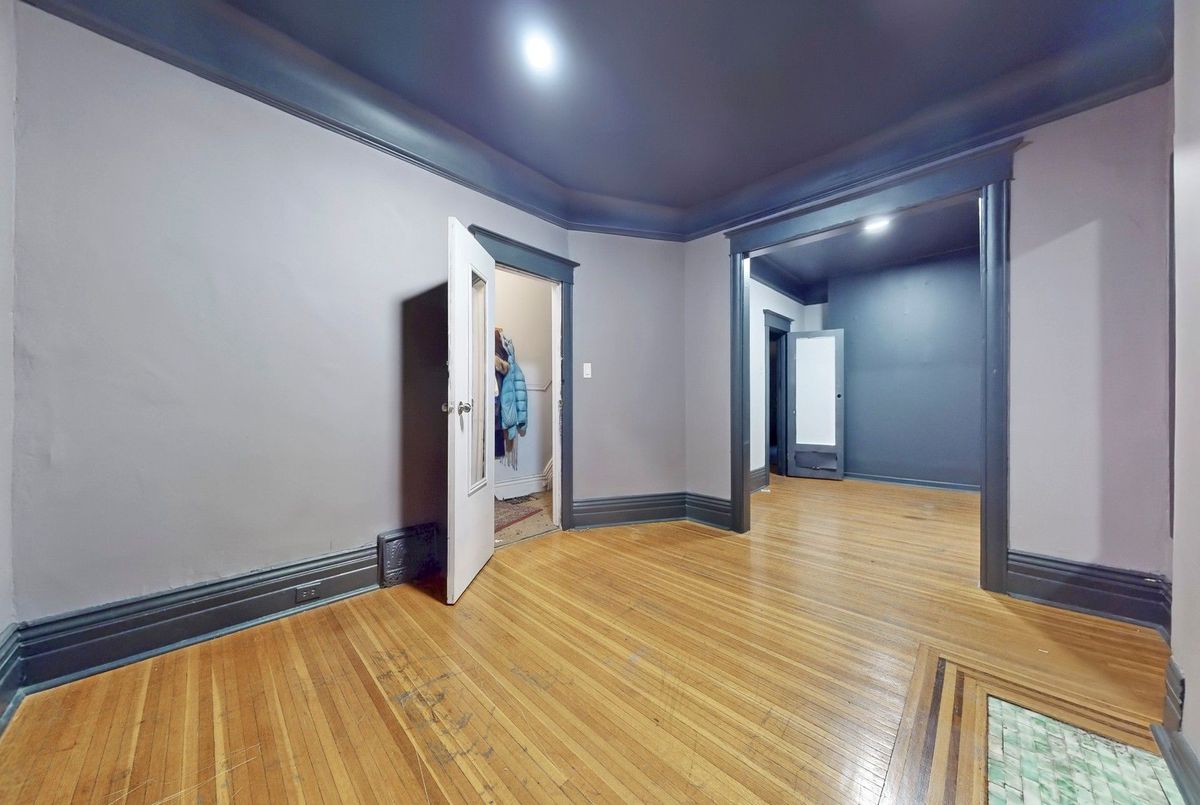 img-gallery